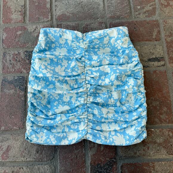Mango Floral Blue White Skirt Ruched Mini NWT Size S - Picture 1 of 3